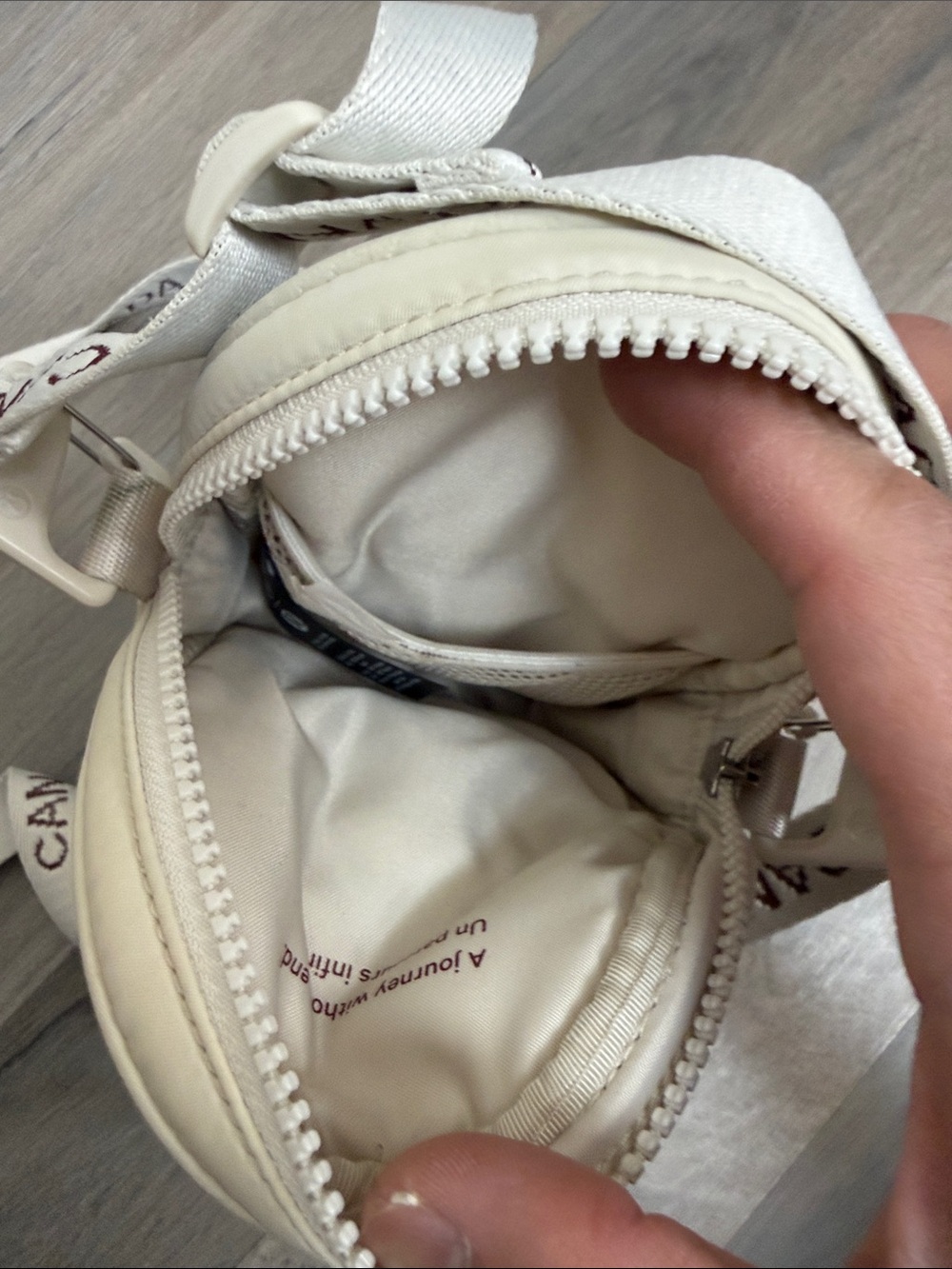 Lululemon Logo Quilt Oval Crossbody Bag - - Picture 2 of 6